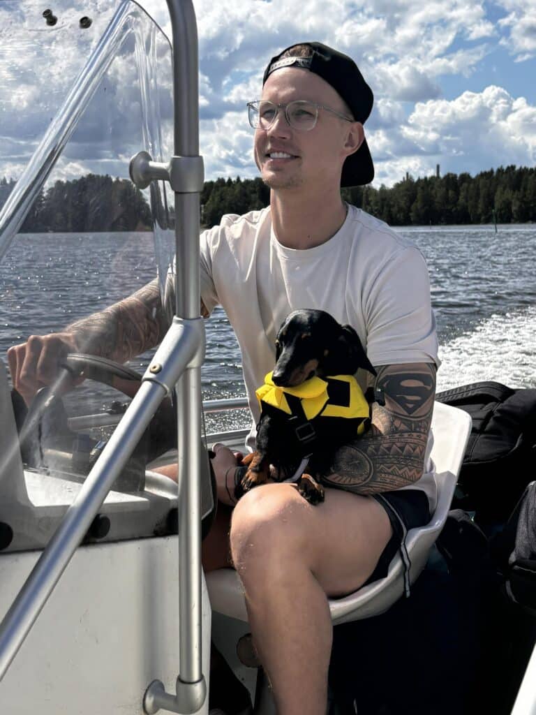 tuomas laine ja koira